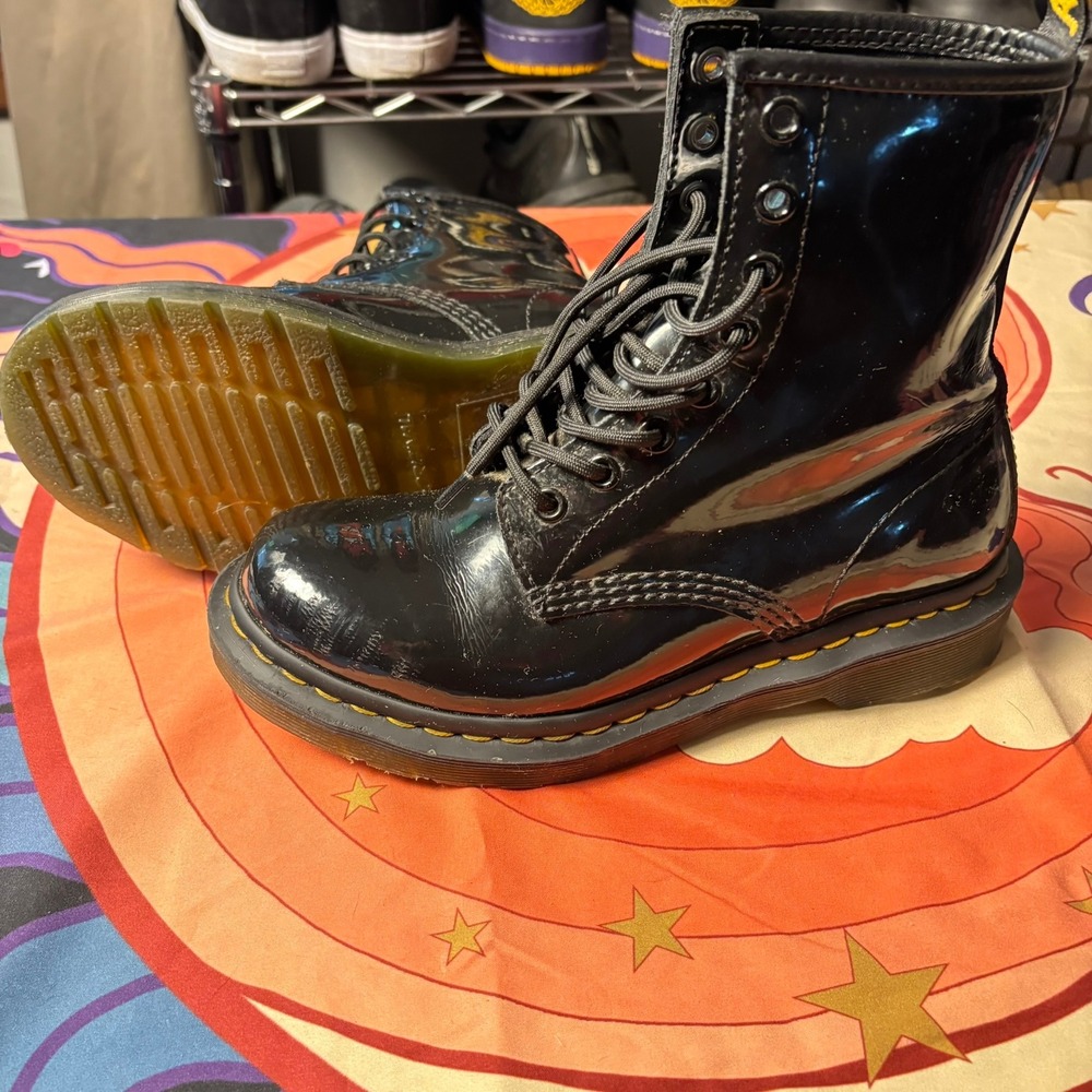 Dr. Martens 1460 Black Patent Lamper Leather 8-Eye Combat Boots Unisex Size 6